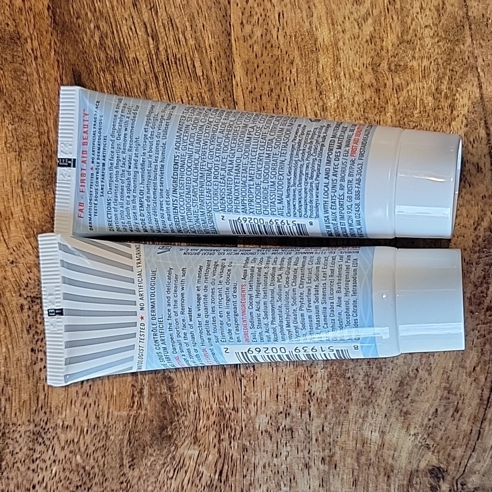 First Aid Beauty Bundle - Picture 5 of 9